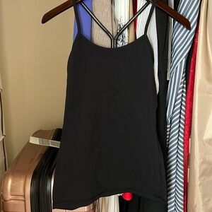 Lululemon – top – size 4